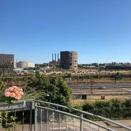 Lovely Located In The Vibrant Area Vesterbro Apartment